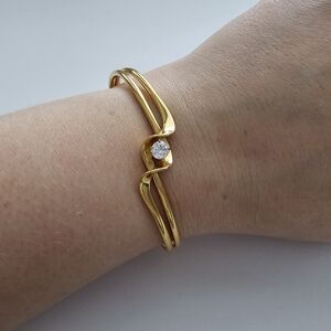 Gold Tone Twist Cuff Bracelet With Clear Rhinestone SD Anchor Hallmark